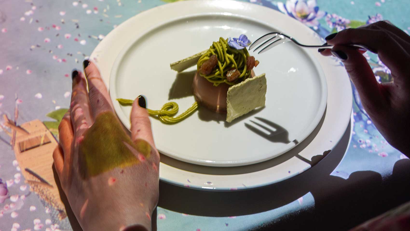 Japan Projection + dish at Le Petit Chef