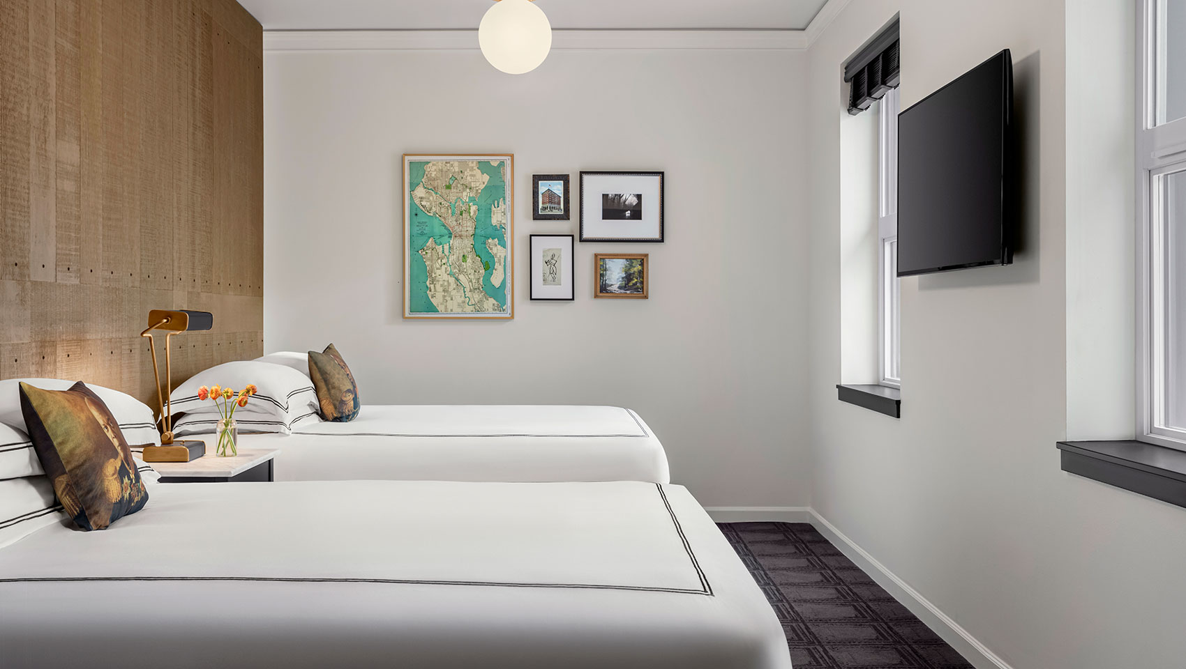 2 Queen Guestroom